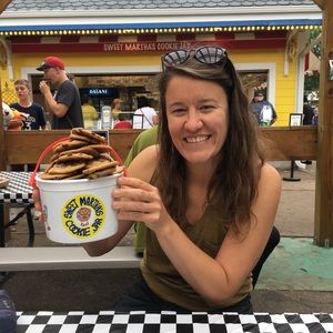 Meet your Posher, Katelyn